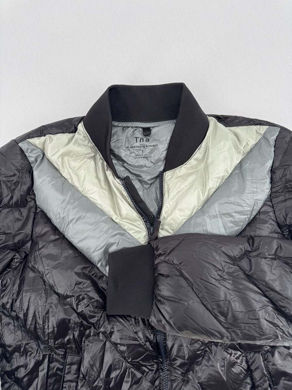 Tna Blackstone Bomber Size S Puffer Jacket Black Silver